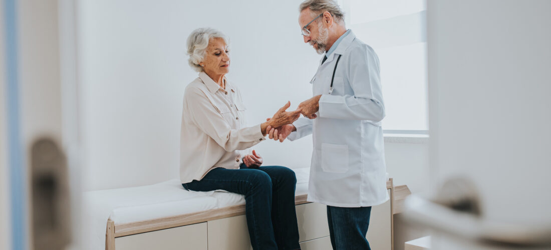 How a Pain Management Doctor Supports Active and Healthy Aging