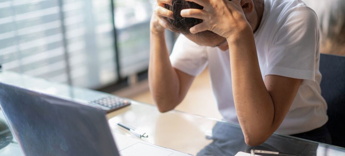 Emotional Burnout in Women: Signs, Causes, and Recovery