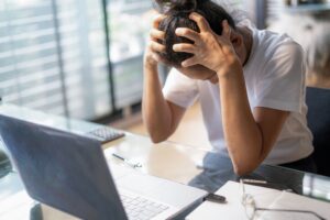 Emotional Burnout in Women: Signs, Causes, and Recovery