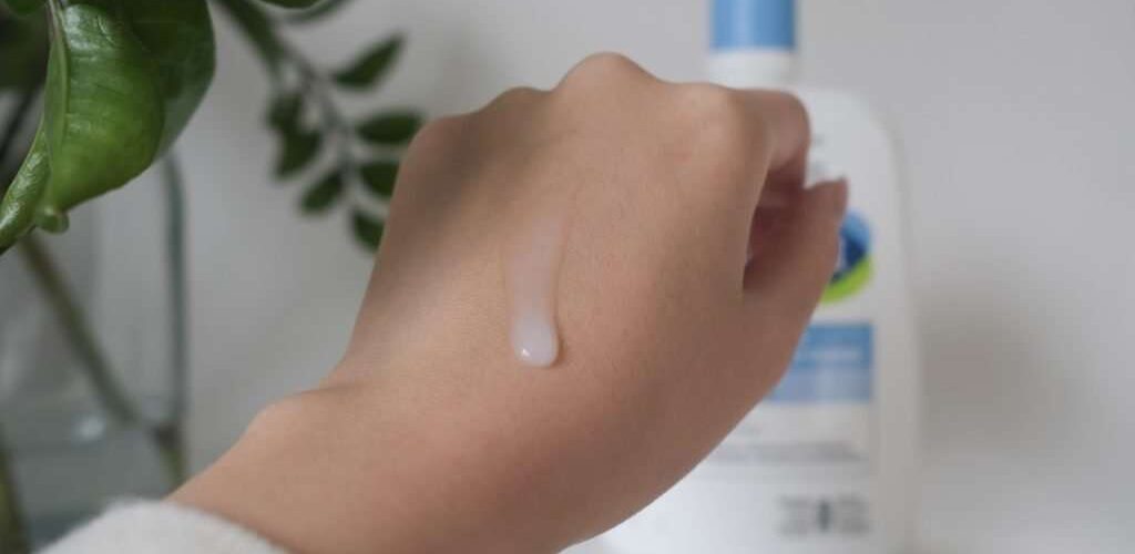 How to Build a Skincare Routine Around Your Lifestyle, Not Trends