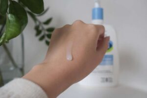 How to Build a Skincare Routine Around Your Lifestyle, Not Trends
