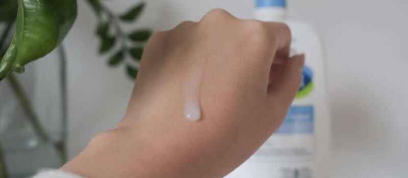 How to Build a Skincare Routine Around Your Lifestyle, Not Trends